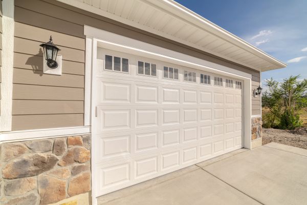 Cost of Garage Siding Repair in Warwick